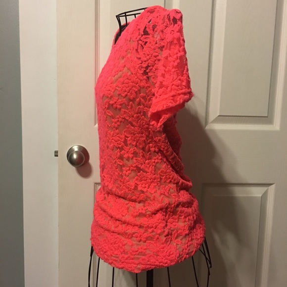 Gianni Bini zip-back lace top - Picture 3 of 5