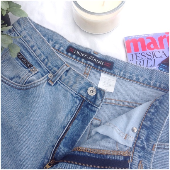 SOLD 90s Vintage DKNY High Waist Mom's Jeans - Picture 6 of 8