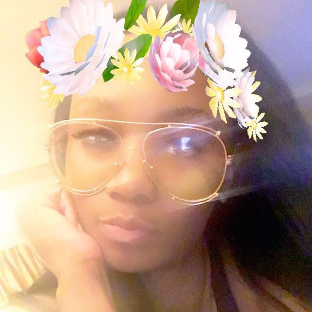 Meet your Posher, Brittney