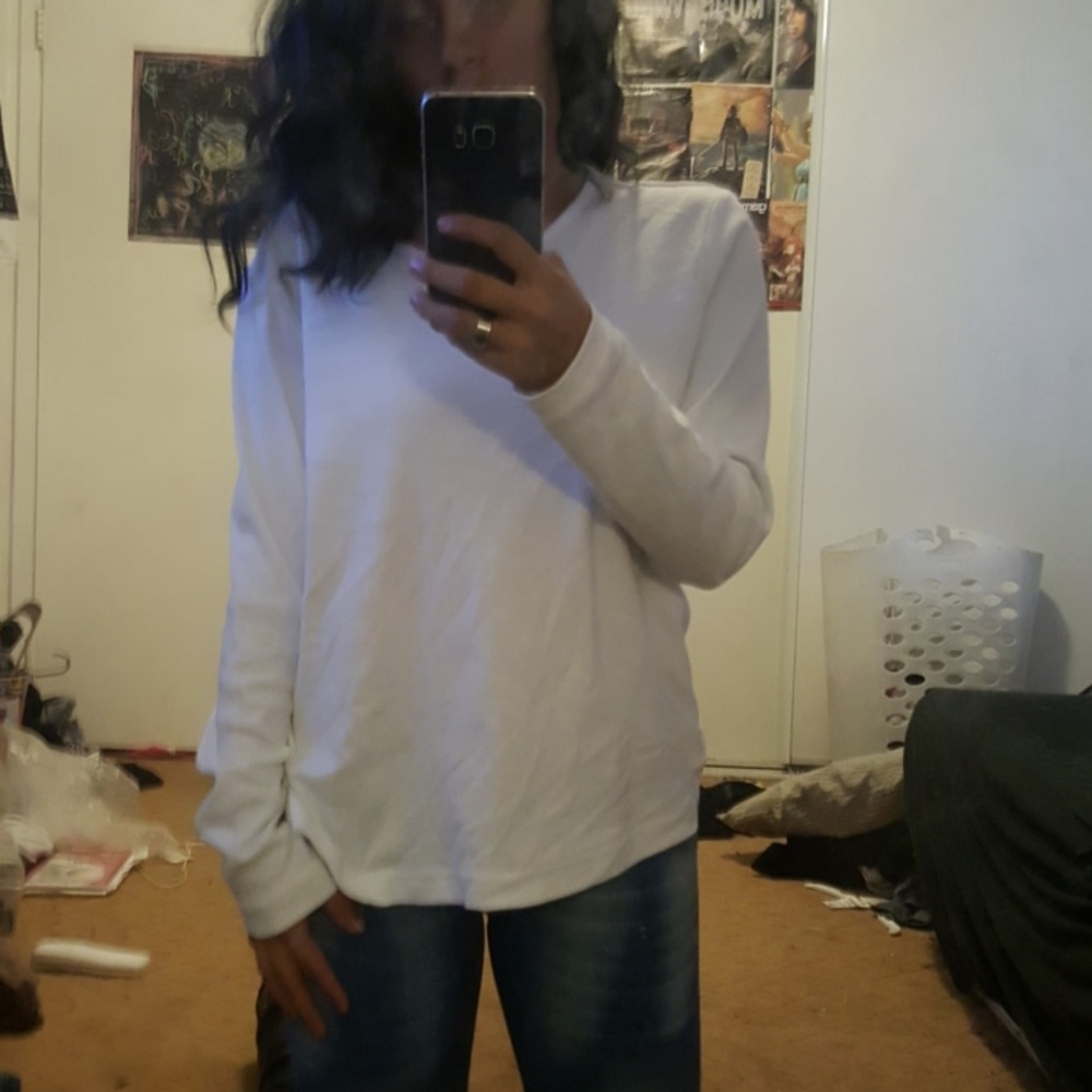 White tee