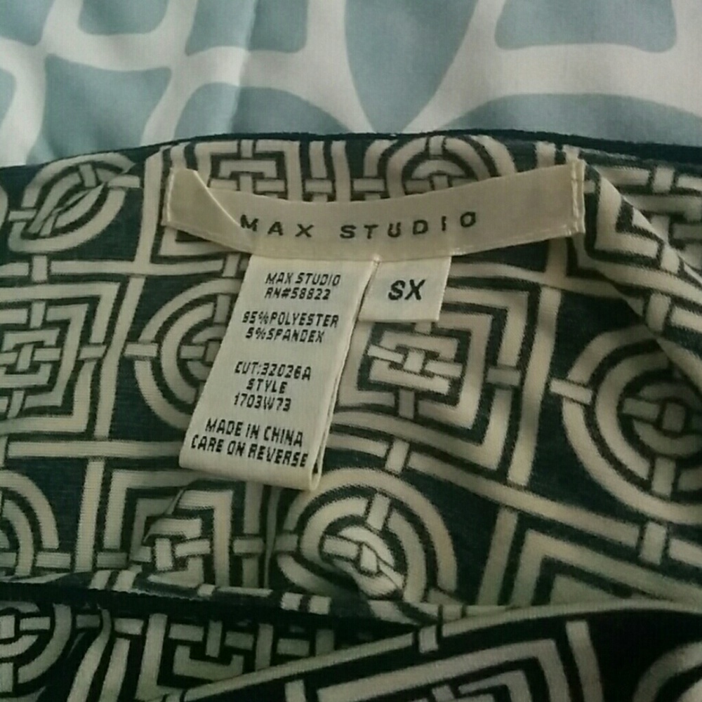 Top - Picture 3 of 3