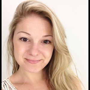 Meet your Posher, Stefanie