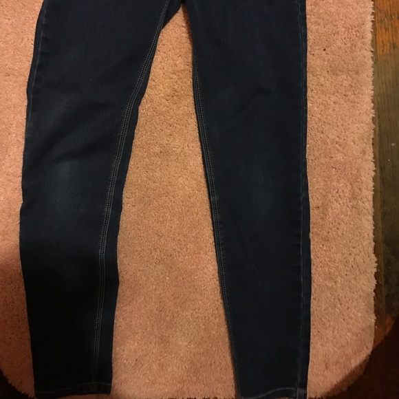 Size one jeans - Picture 3 of 3