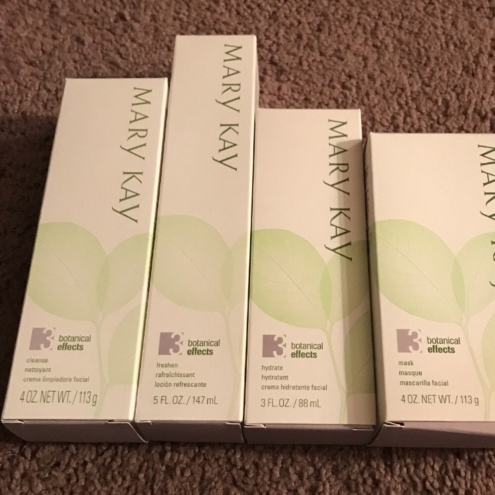 Mary Kay Botanical Effects facial set.