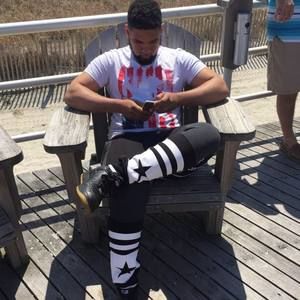 Meet your Posher, Cesar augusto