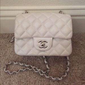 Small Classic Chanel Bag (Lamb skin)