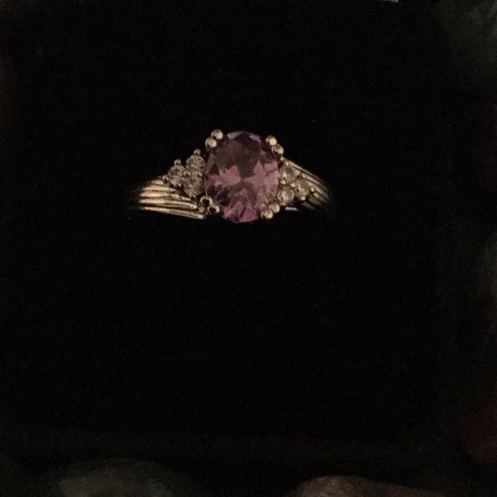 Ring - Picture 2 of 2