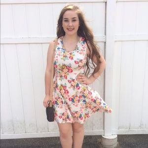 Meet your Posher, Mia