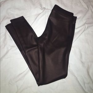 Fake leather leggings