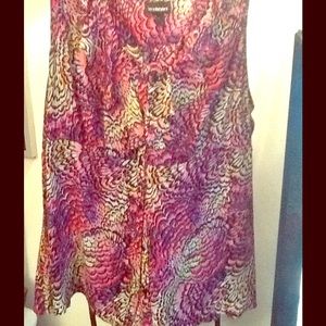Beautiful, dressy button up blouse Lane Bryant 28