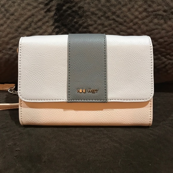 Nine West clutch - Picture 1 of 2