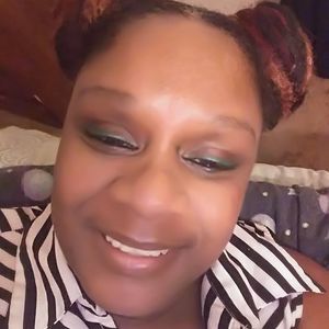 Meet your Posher, Bernice