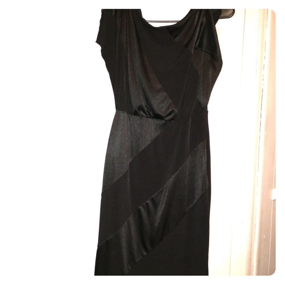 Cute black short dress with bow on the back
