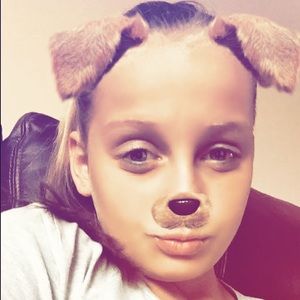 Meet your Posher, Angwla