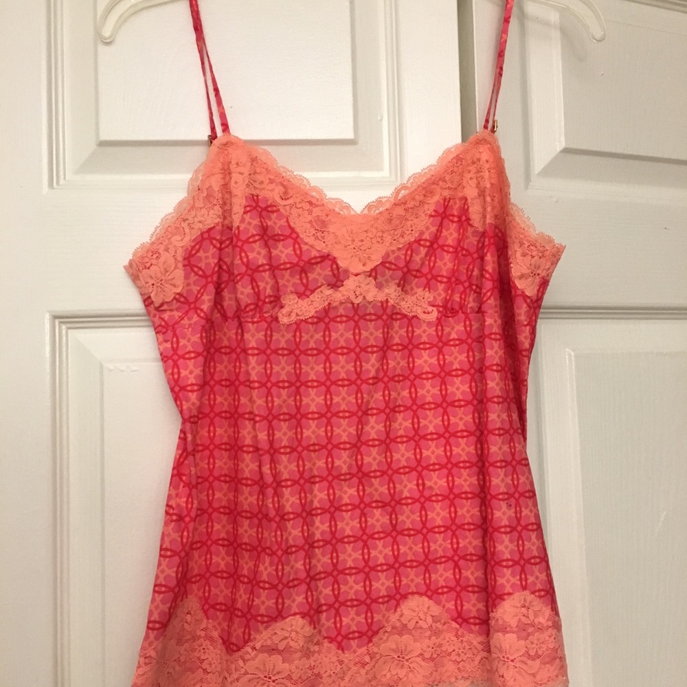 Lave trimmed tank top