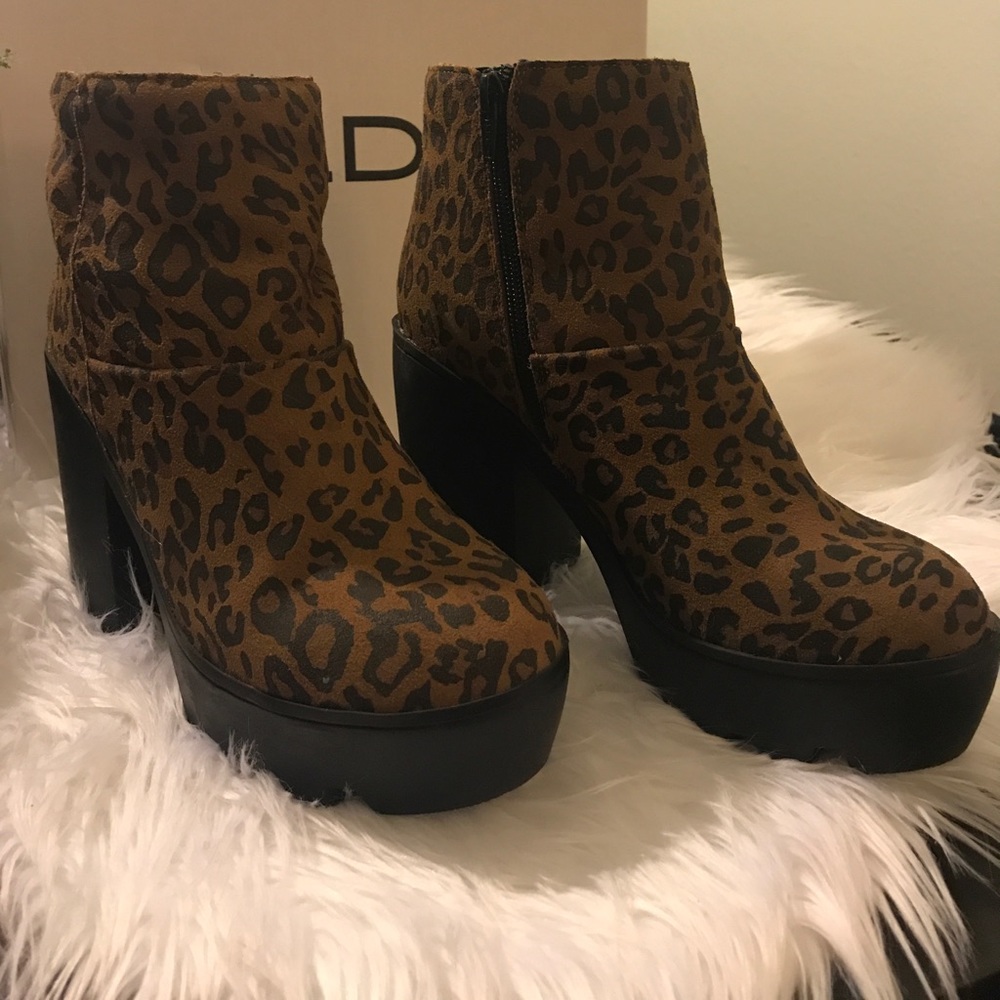 Aldo booties leopard Print