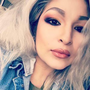 Meet your Posher, Candy