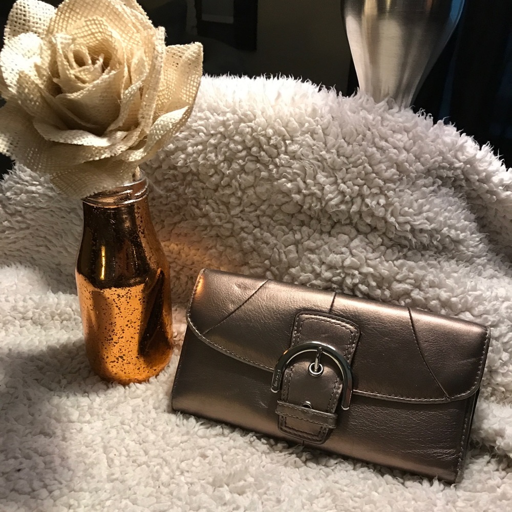 Genuine Coach Wallet - the perfect fall accessory