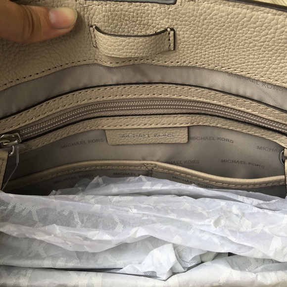 NWT Michael Kors Bond Cement Colored Large Satchel - Picture 7 of 8