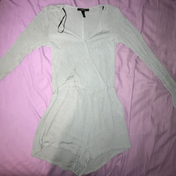 Baby blue Romper - Picture 1 of 3