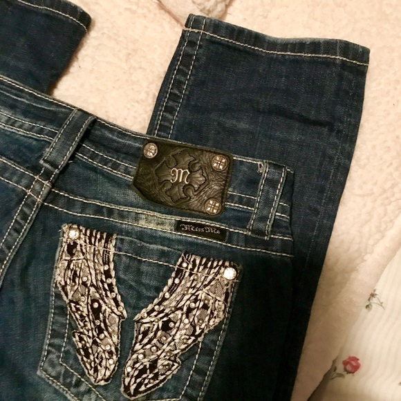 ❌SOLD ❌ Miss Me Jeans - Picture 2 of 4