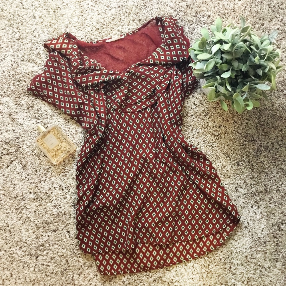 🦋 Anthropologie Red Print Blouse