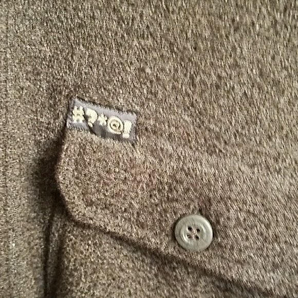 Shirt - Picture 2 of 3