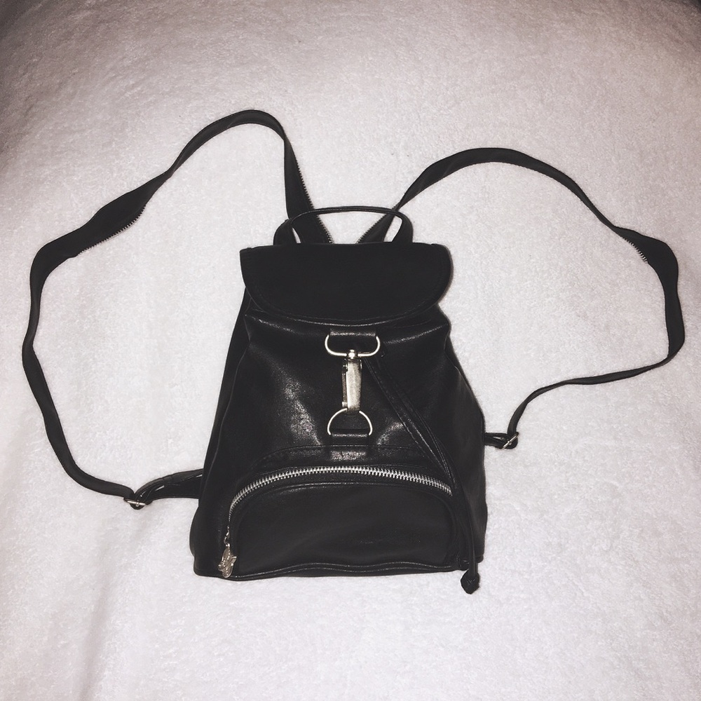 Vintage little black backpack!