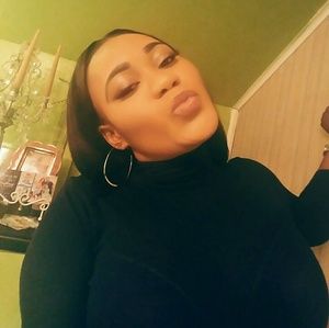 Meet your Posher, Mama