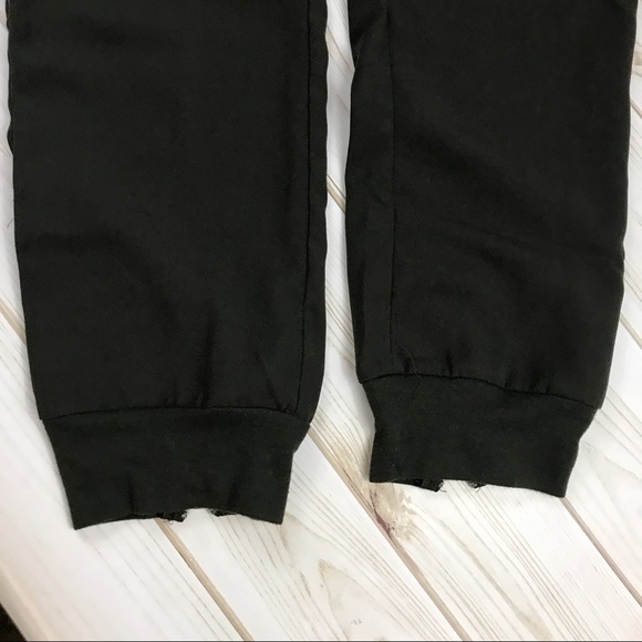 One Clothing Olive pants (Medium) - Picture 3 of 6