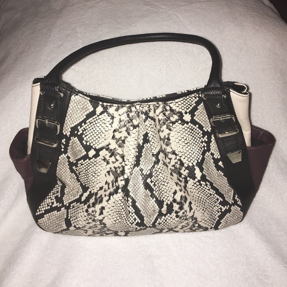 Apt. 9 handbag purse