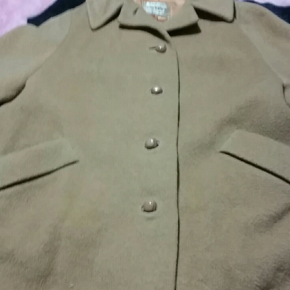 All merano wool coat with satin like lining,