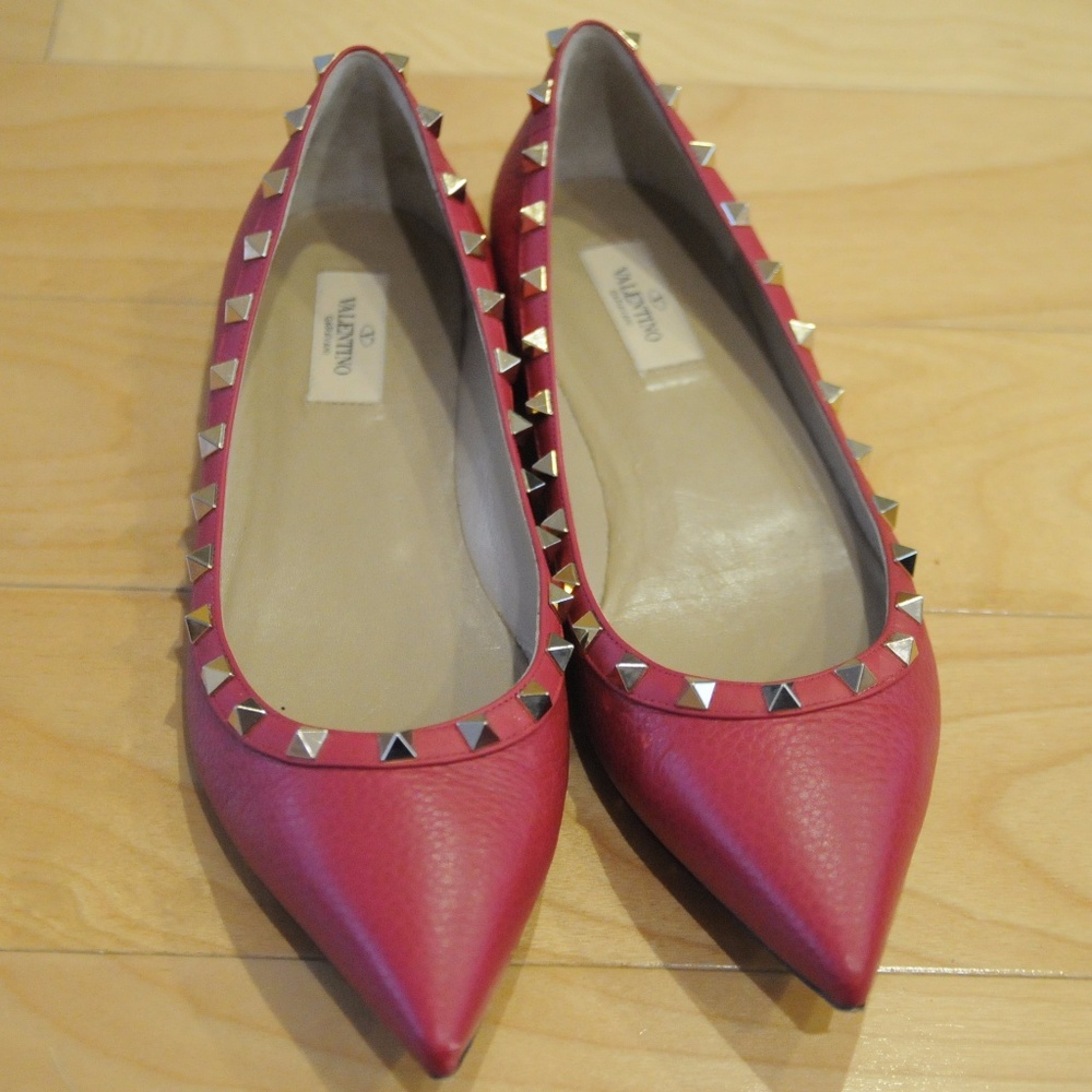 VALENTINO GARAVANI ROCKSTUD Fuschia Leather
