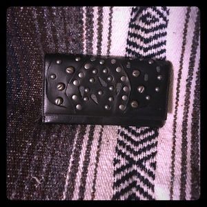 Stud link chain Patricia nash wallet