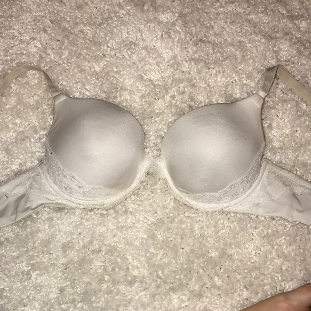 White Bombshell Bra Size 36C