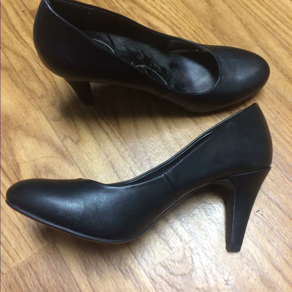 Black heels