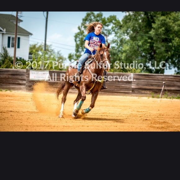 Meet your Posher, Tori - Picture 1 of 1