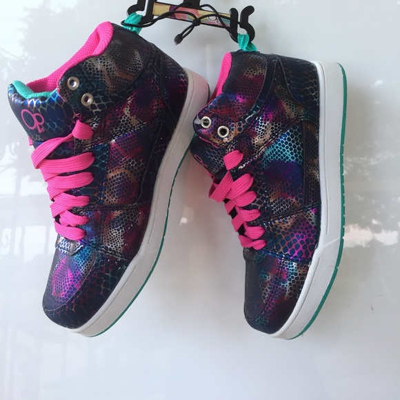 Children Athletic Shoe Kids Sneakers New - Picture 3 of 8