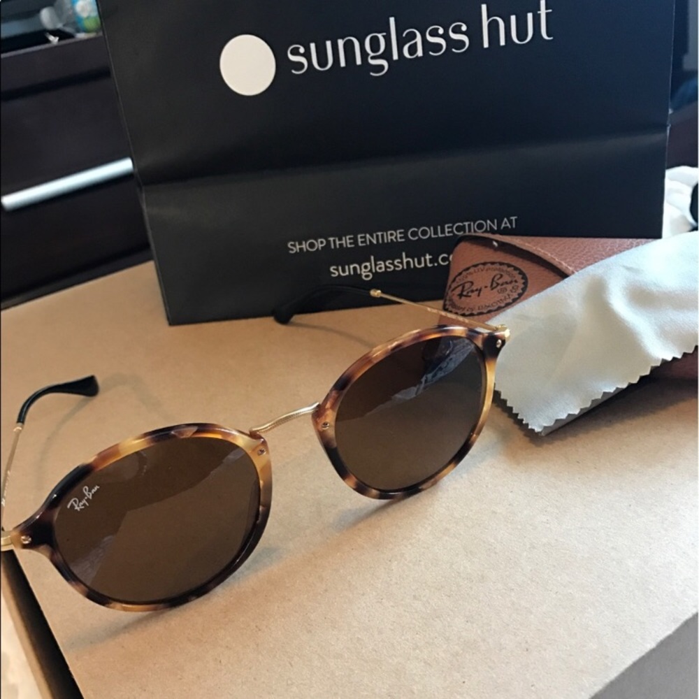 Ray-ban round frame sunglasses