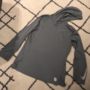 Gray long sleeve shirt