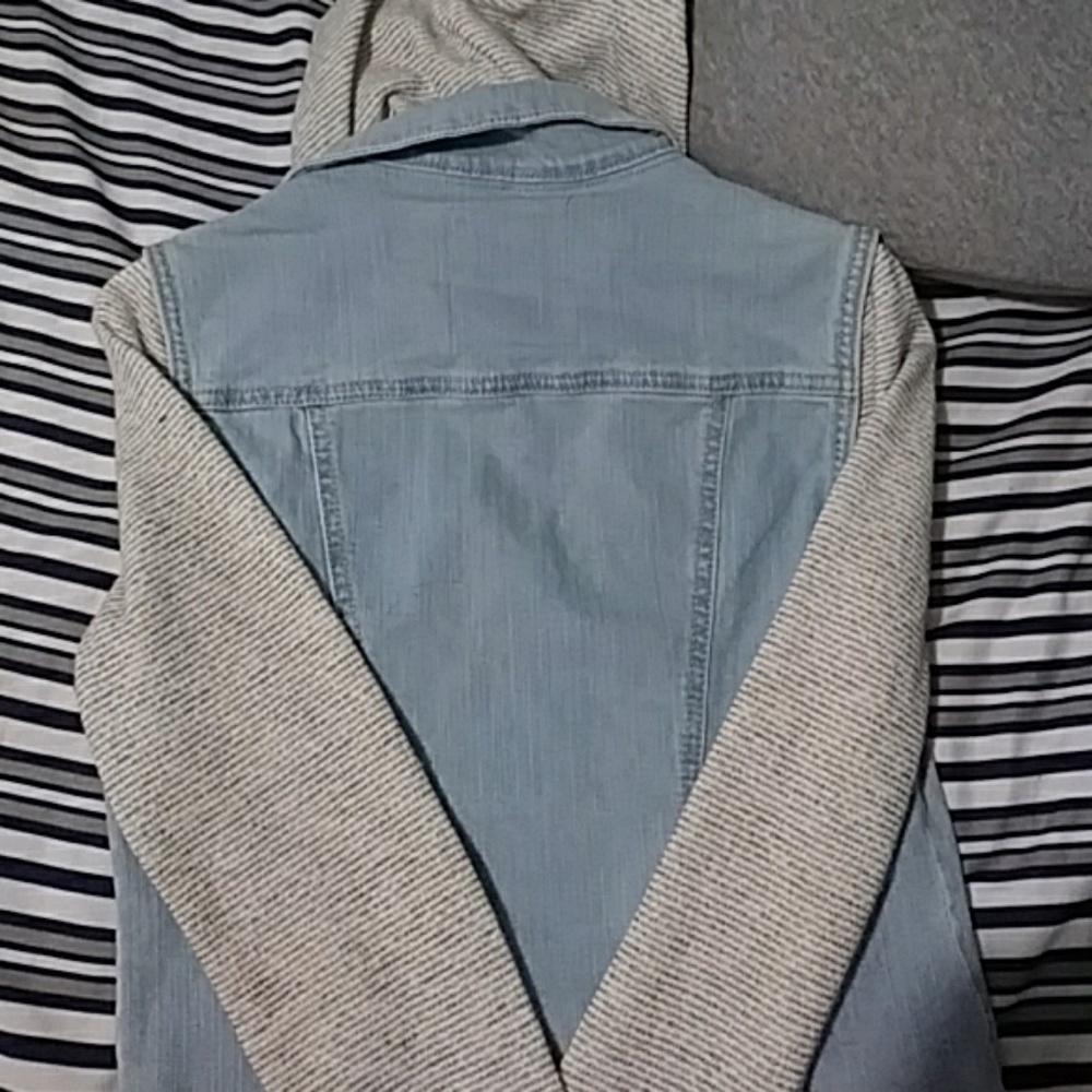 Jean Jacket - Picture 2 of 3