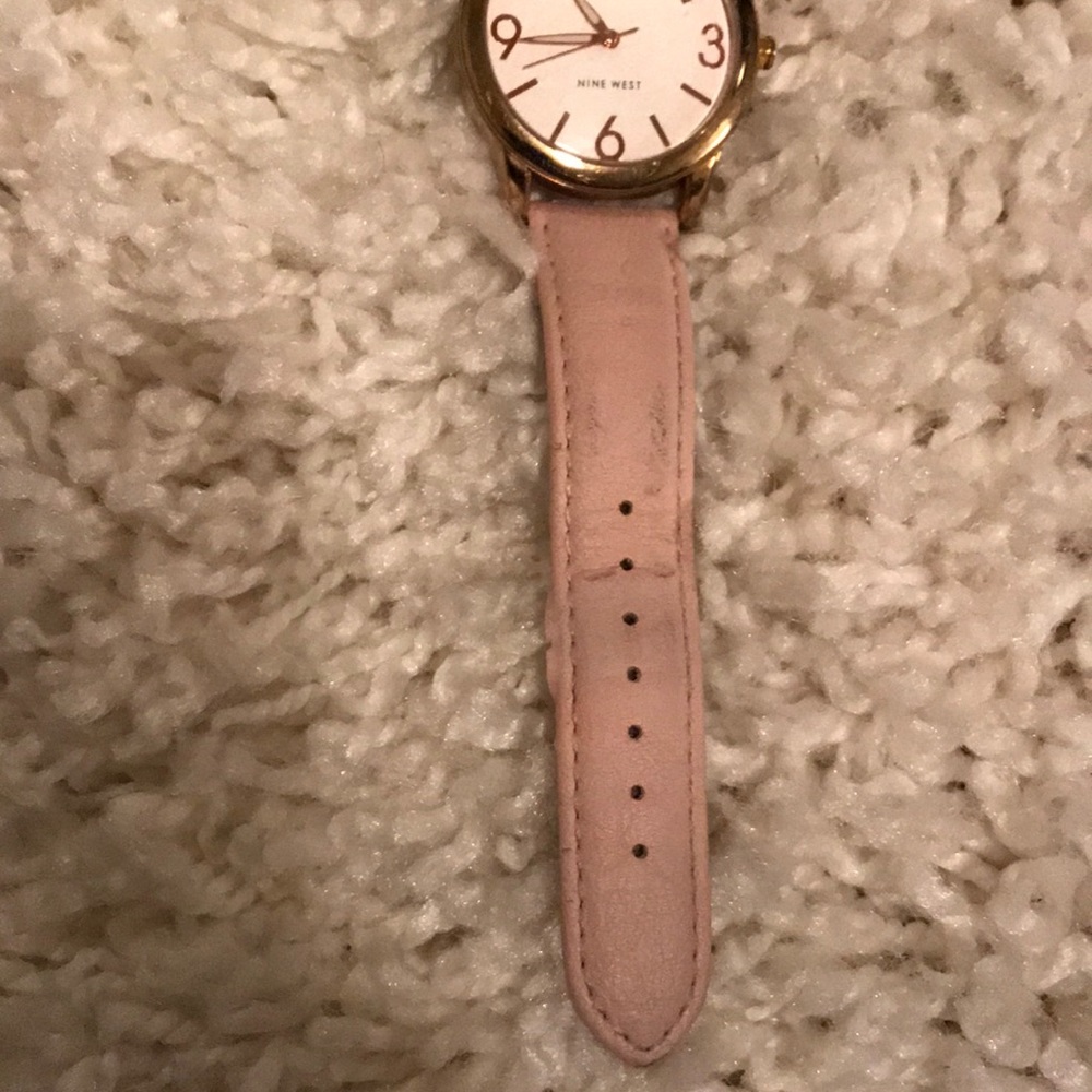 EUC Blush Pink and Rose Gold Watch - Picture 3 of 4