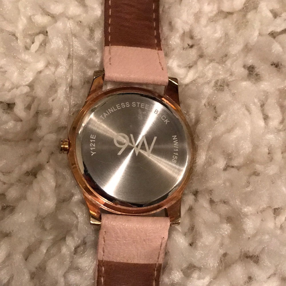 EUC Blush Pink and Rose Gold Watch - Picture 4 of 4