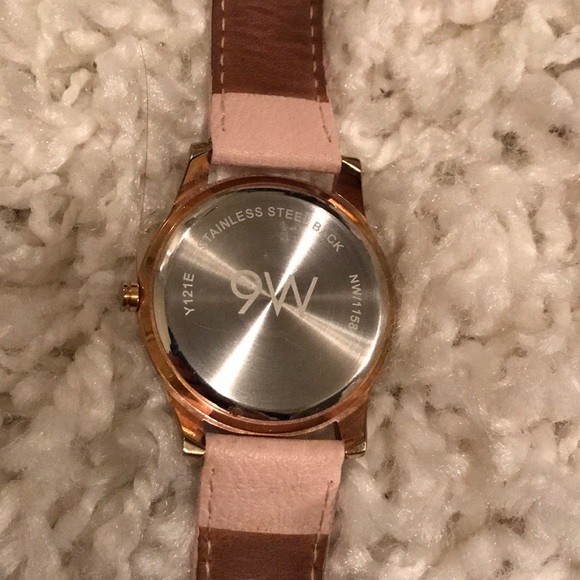 EUC Blush Pink and Rose Gold Watch - Picture 4 of 4