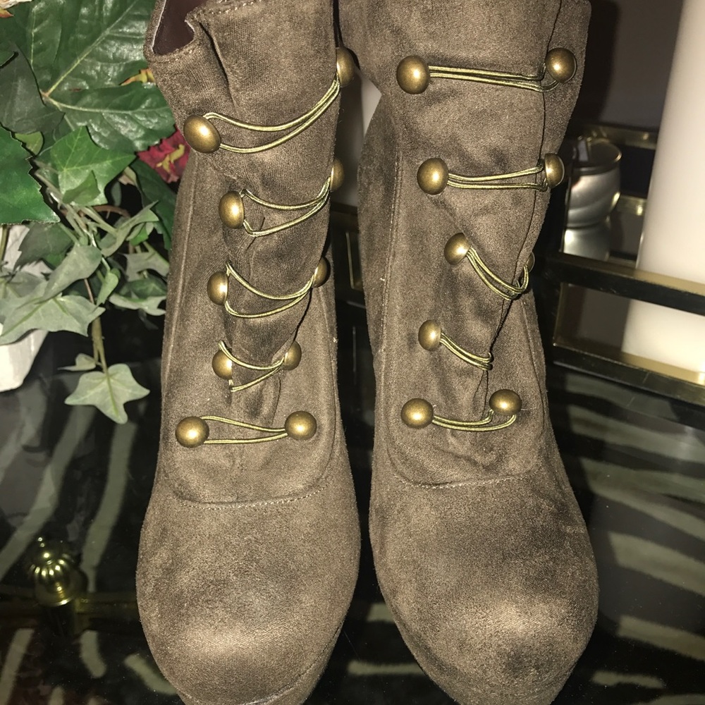Olive suede booties
