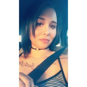 Meet your Posher, Jessica