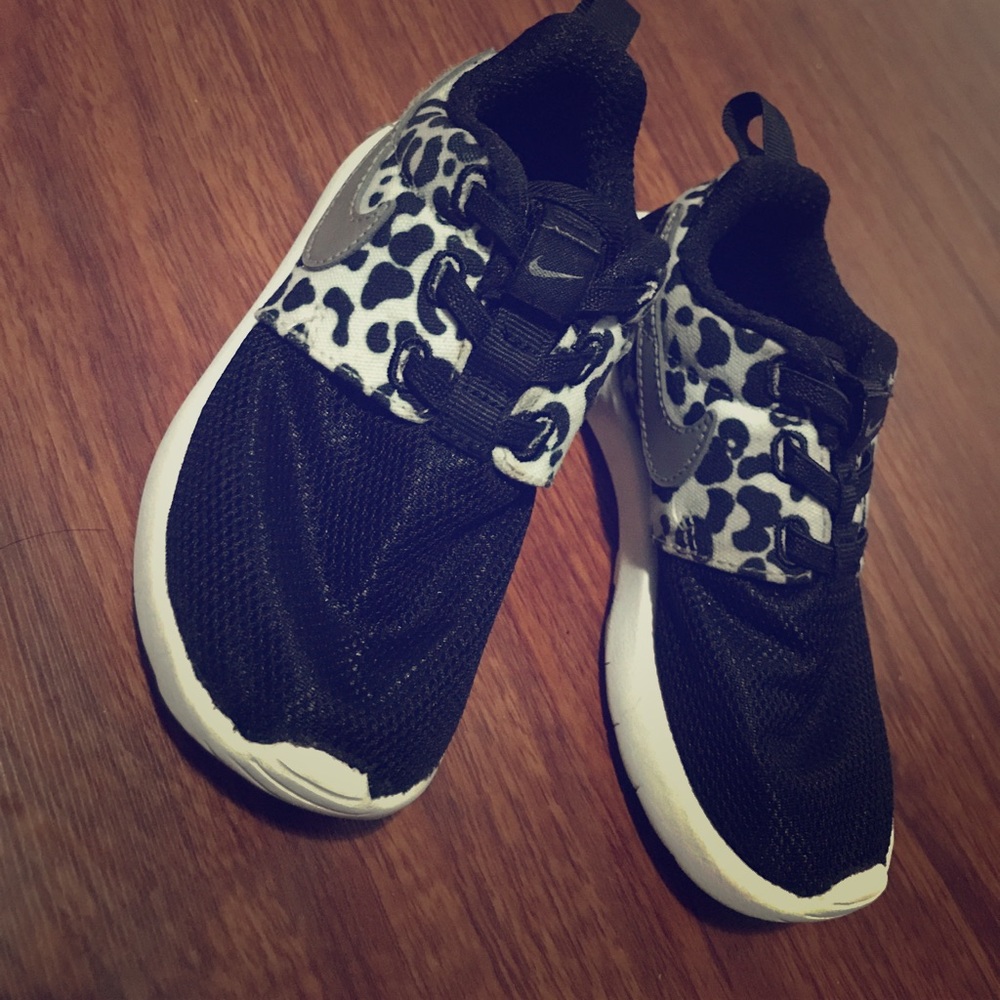 Toddler nike roshe