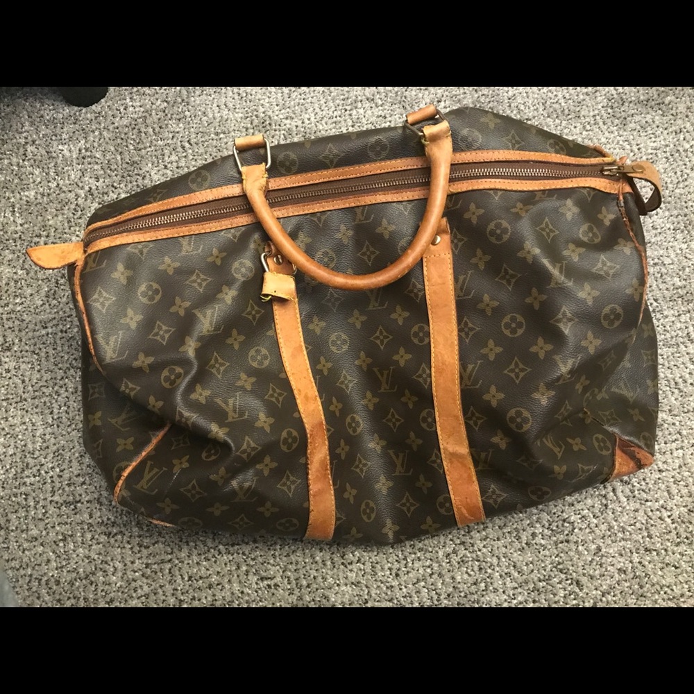 Louis Vuitton Keepall 45 Monogram authentic