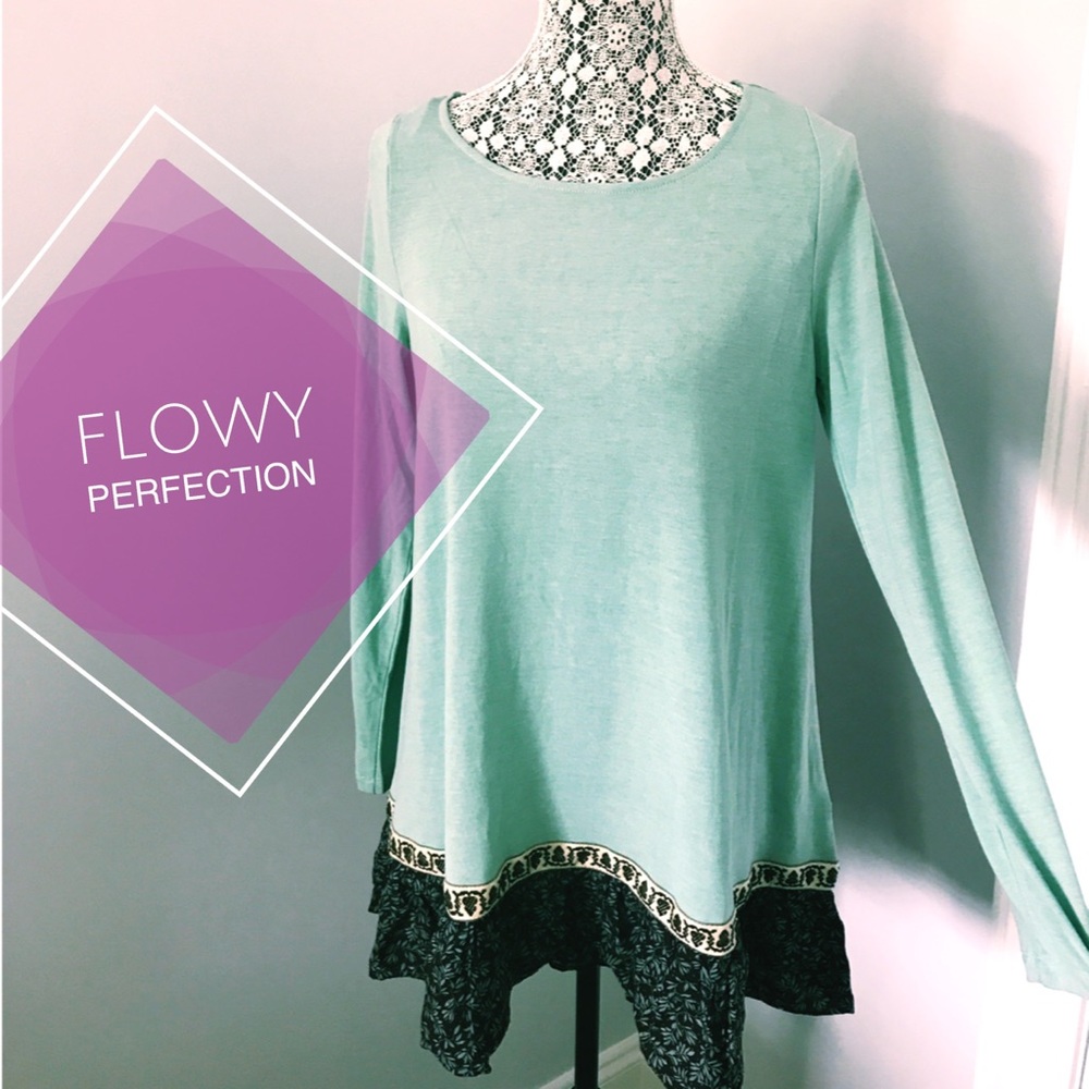 FLOWY Long Sleeve Top