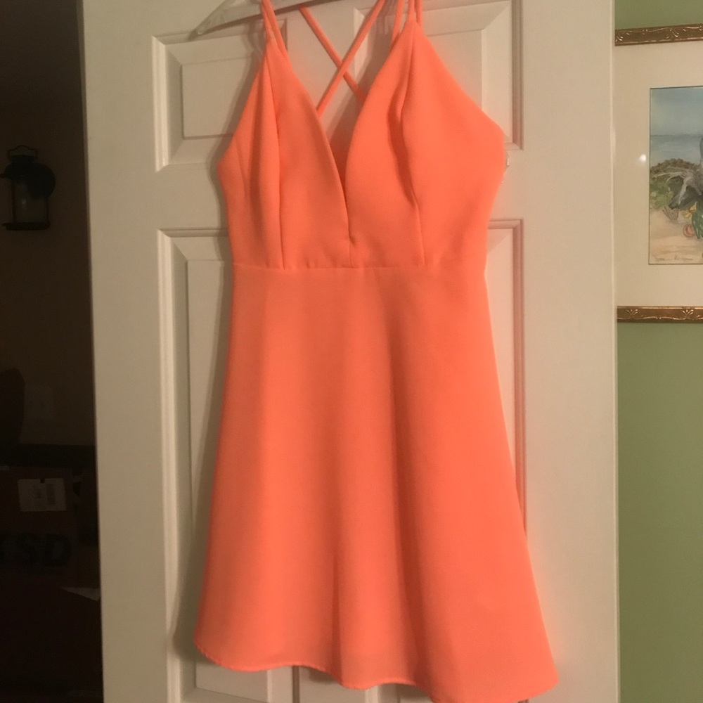 Party summer dress, has accent material